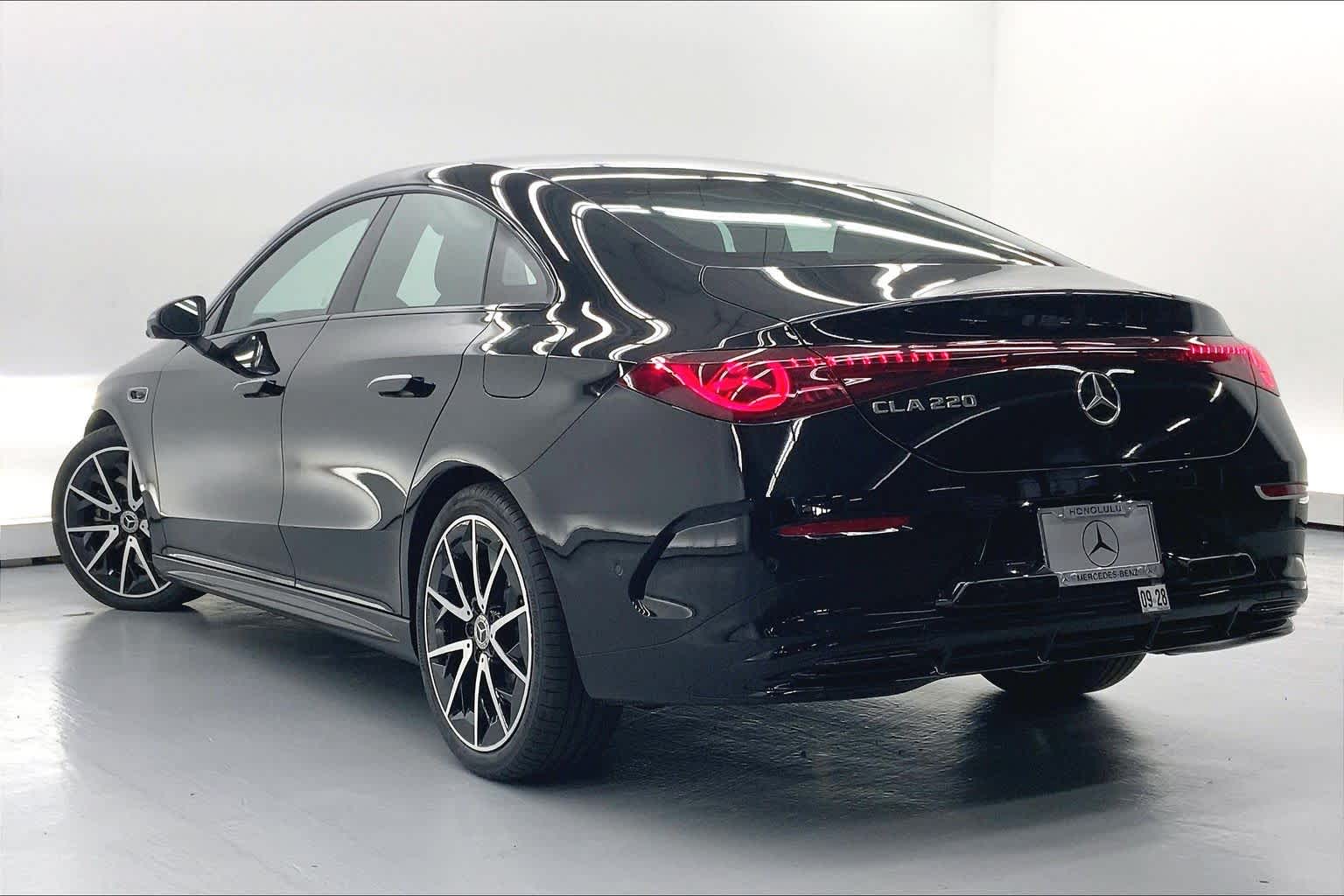2027 Mercedes-Benz CLA 220 Hybrid FWD