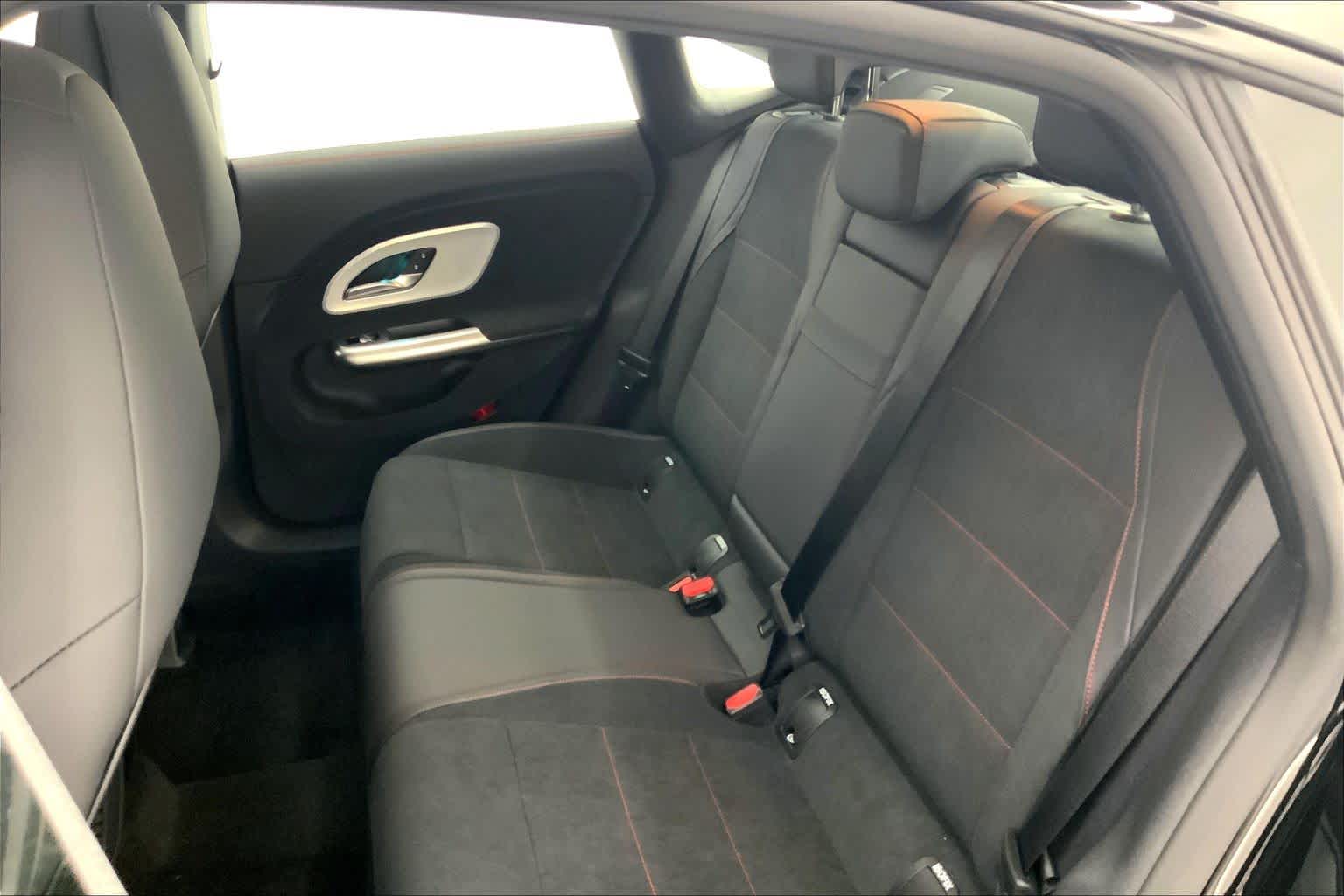 2027 Mercedes-Benz CLA 220 Hybrid FWD