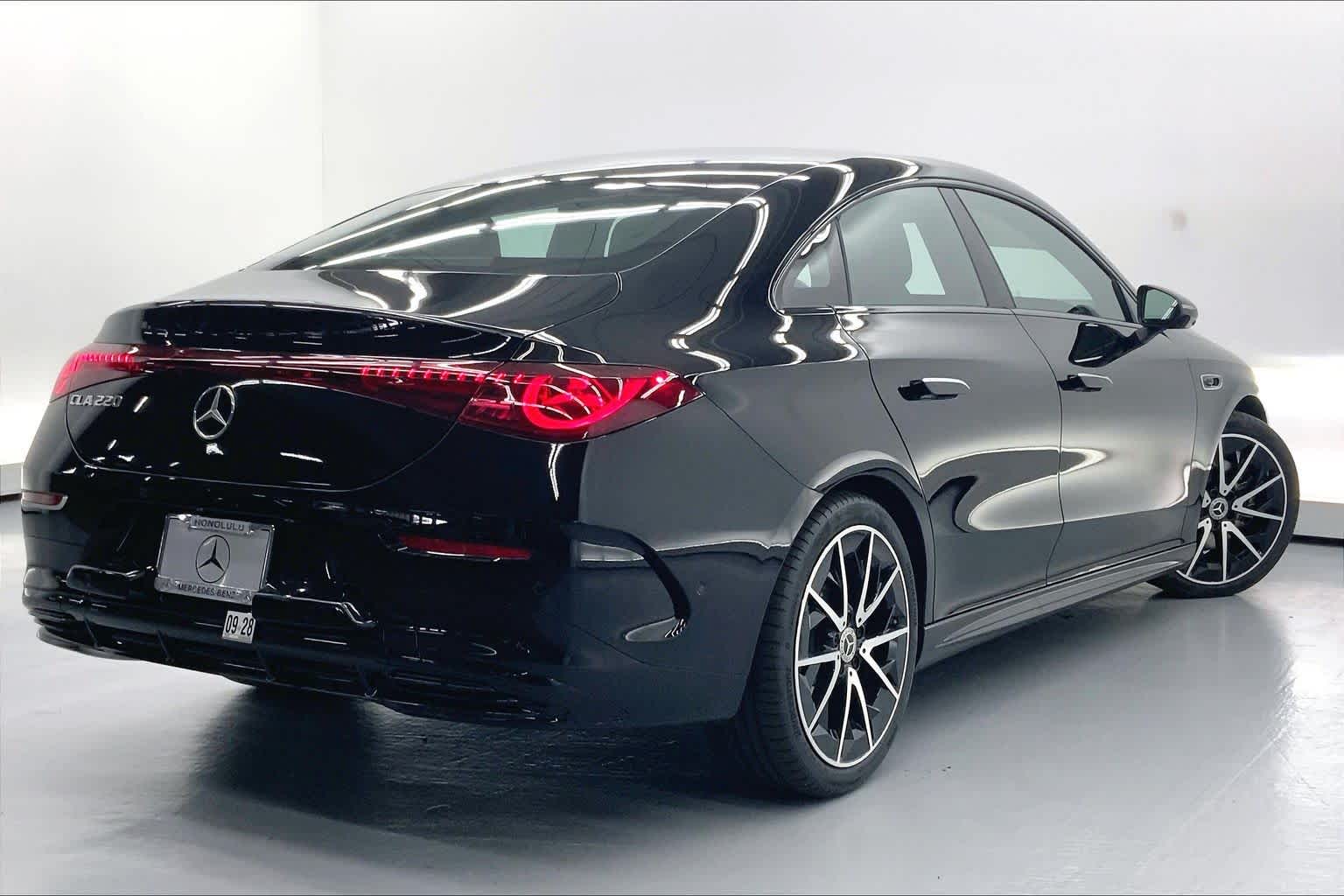 2027 Mercedes-Benz CLA 220 Hybrid FWD