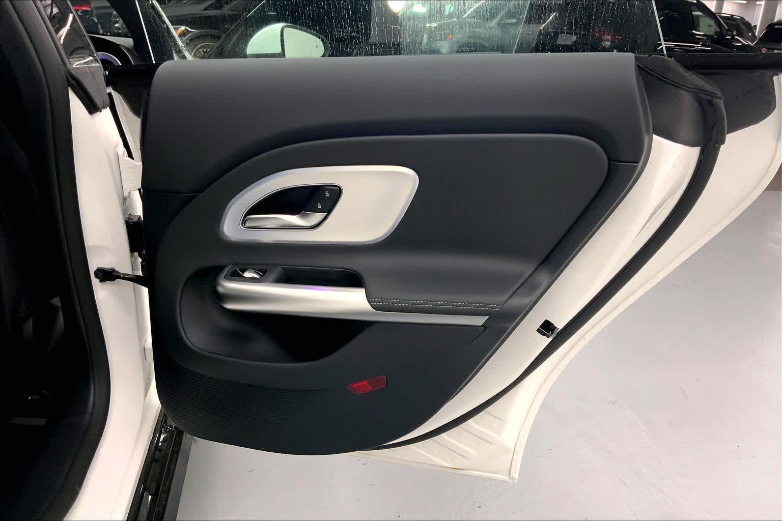 2027 Mercedes-Benz CLA 220 Hybrid FWD