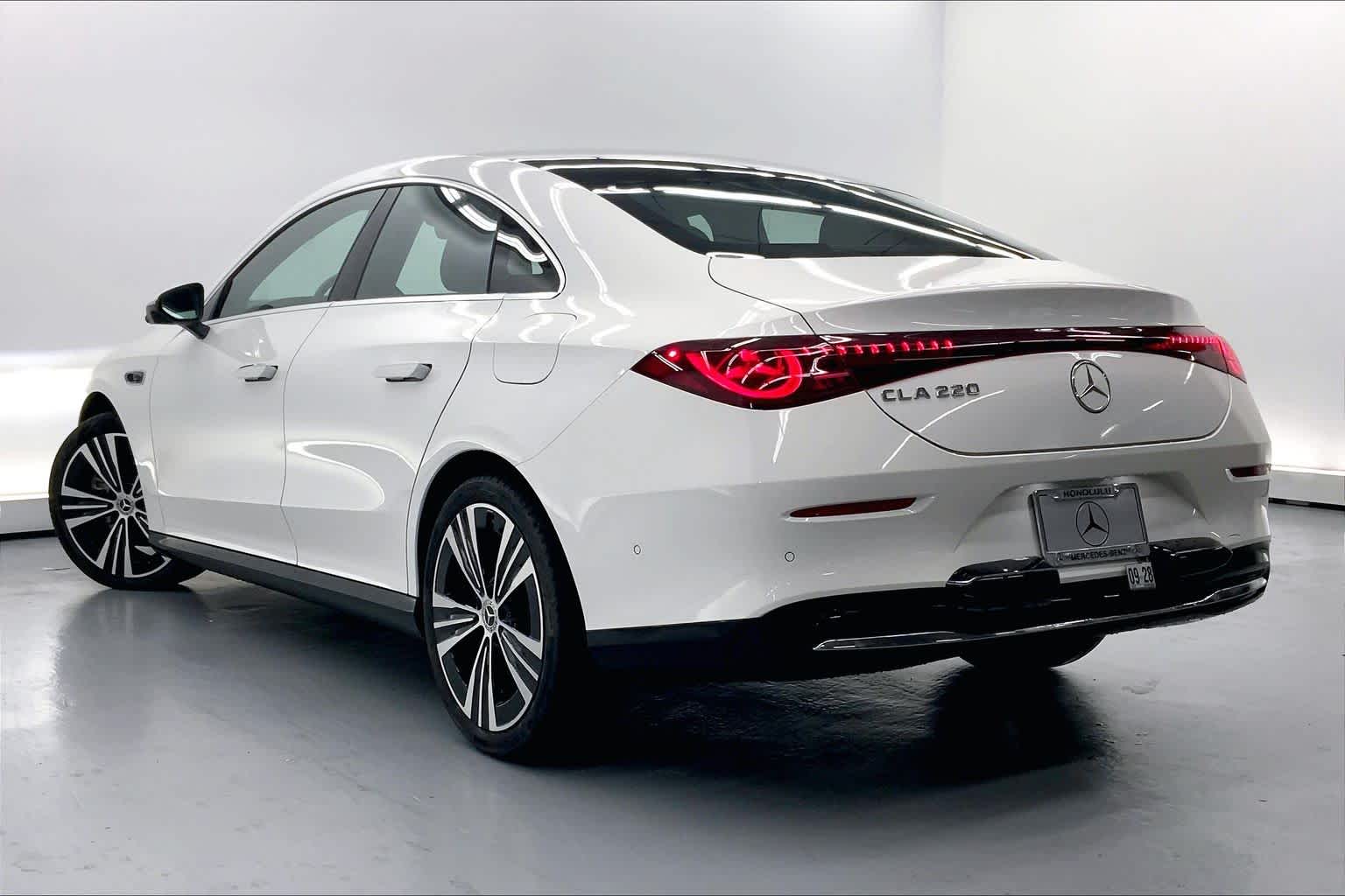 2027 Mercedes-Benz CLA 220 Hybrid FWD