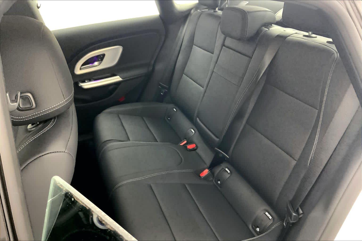 2027 Mercedes-Benz CLA 220 Hybrid FWD
