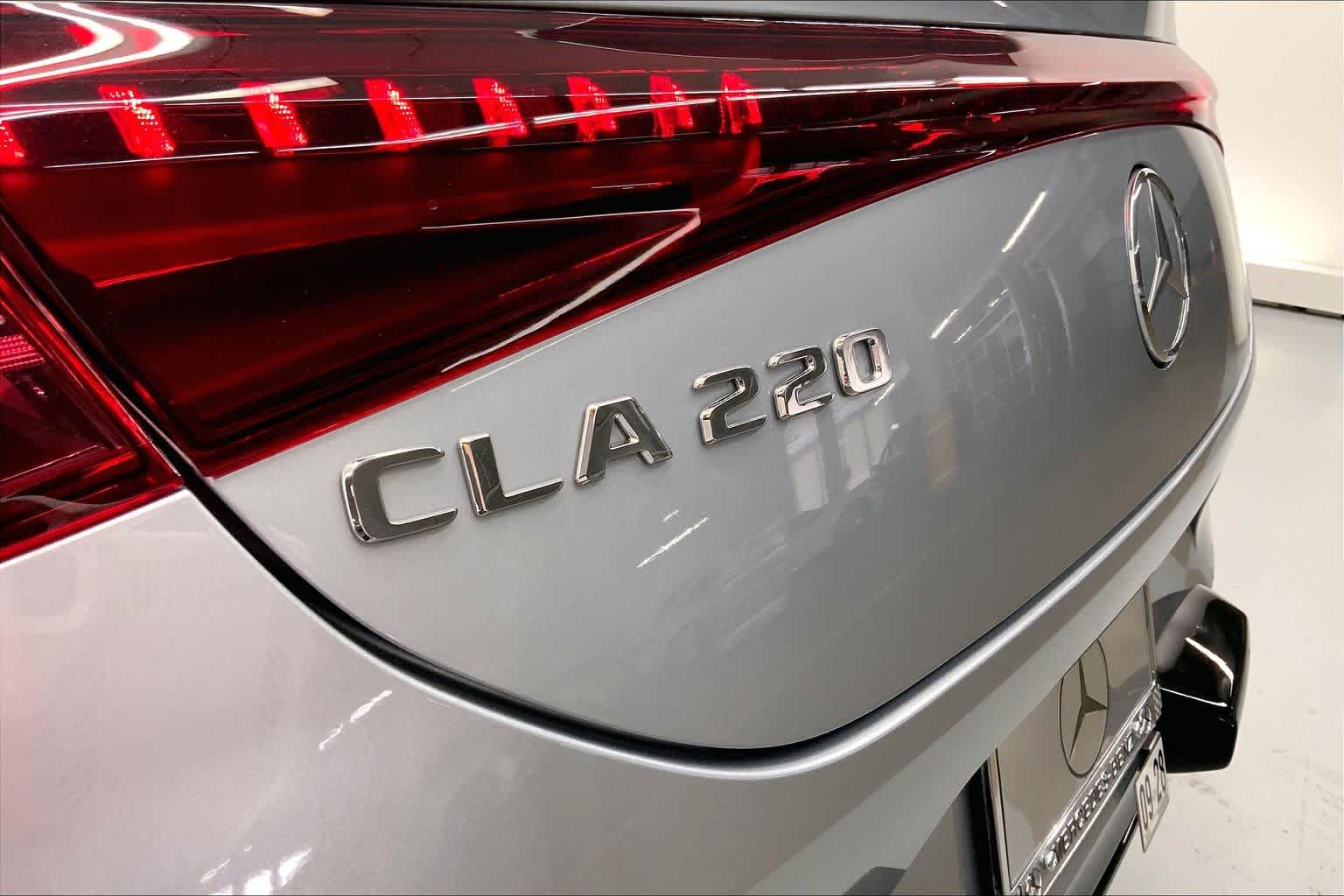 2027 Mercedes-Benz CLA 220 Hybrid FWD