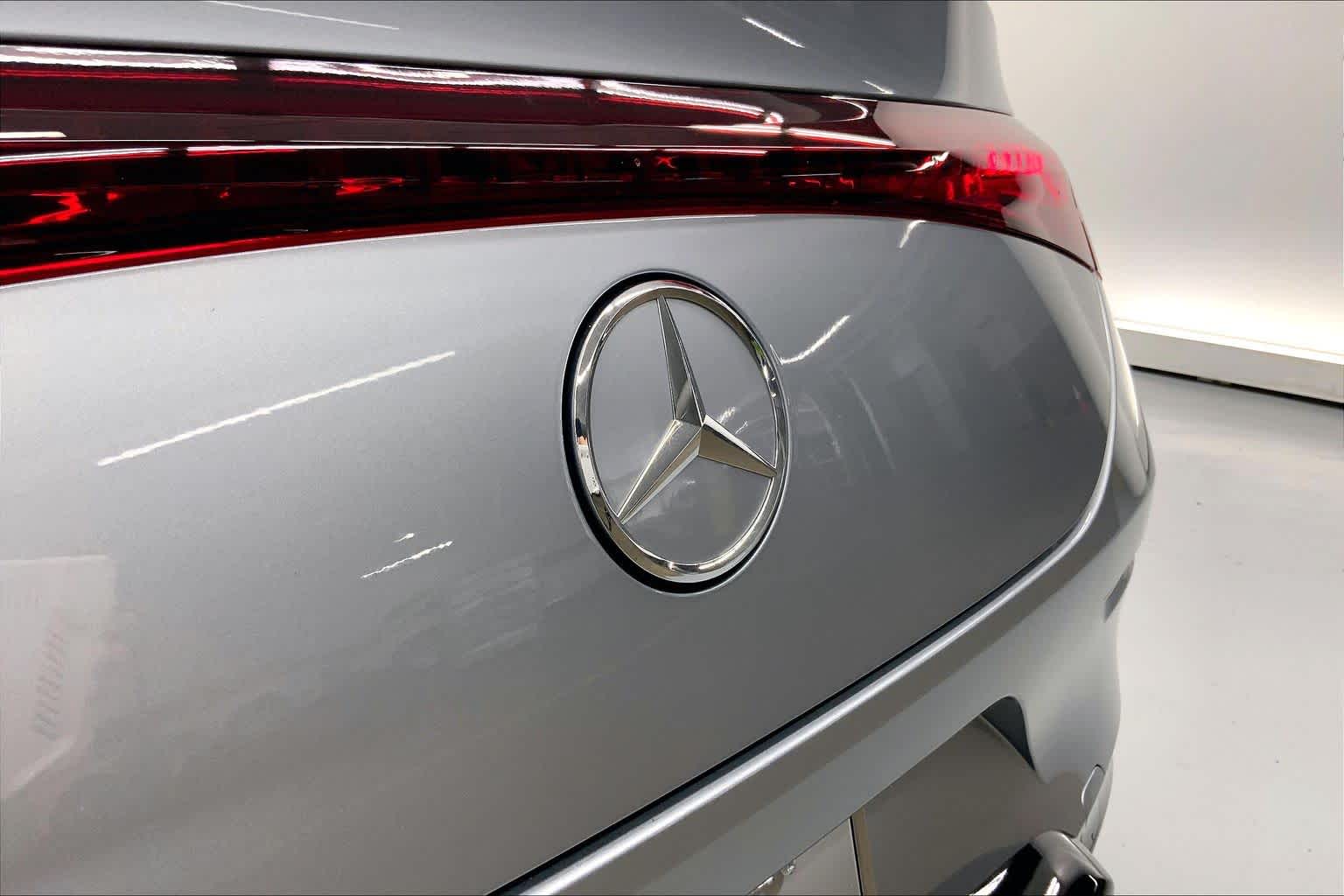 2027 Mercedes-Benz CLA 220 Hybrid FWD
