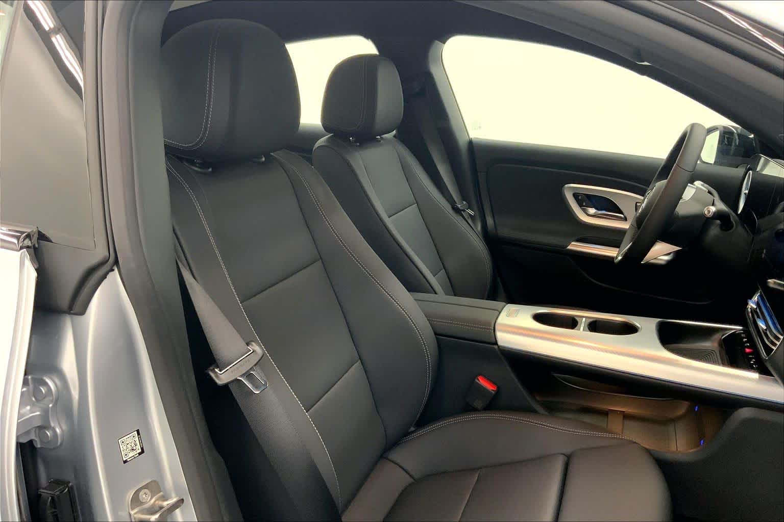 2027 Mercedes-Benz CLA 220 Hybrid FWD