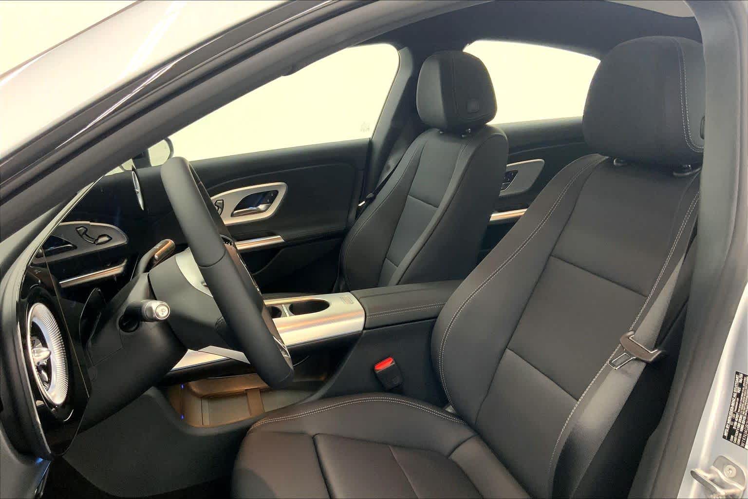 2027 Mercedes-Benz CLA 220 Hybrid FWD