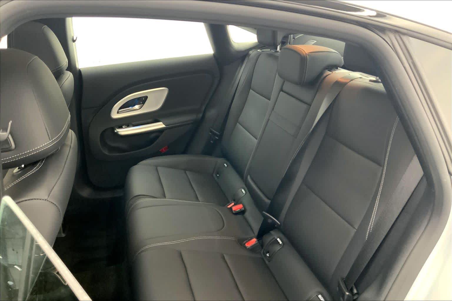 2027 Mercedes-Benz CLA 220 Hybrid FWD