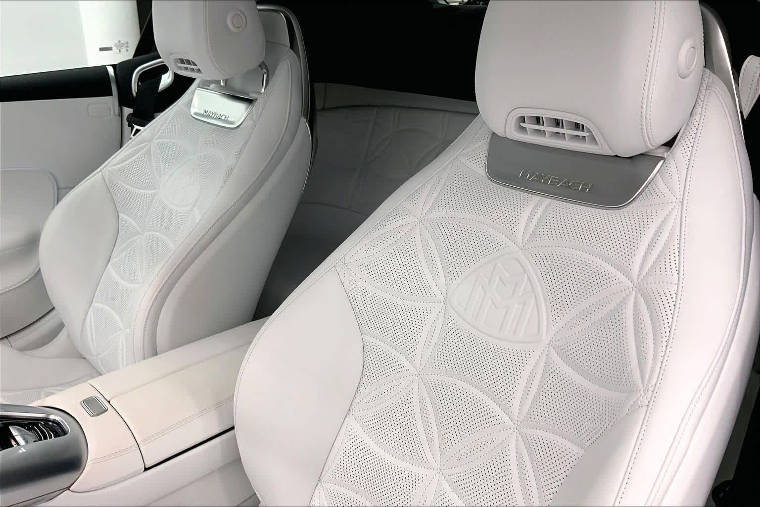 2026 Mercedes-Benz Maybach SL 680 Roadster