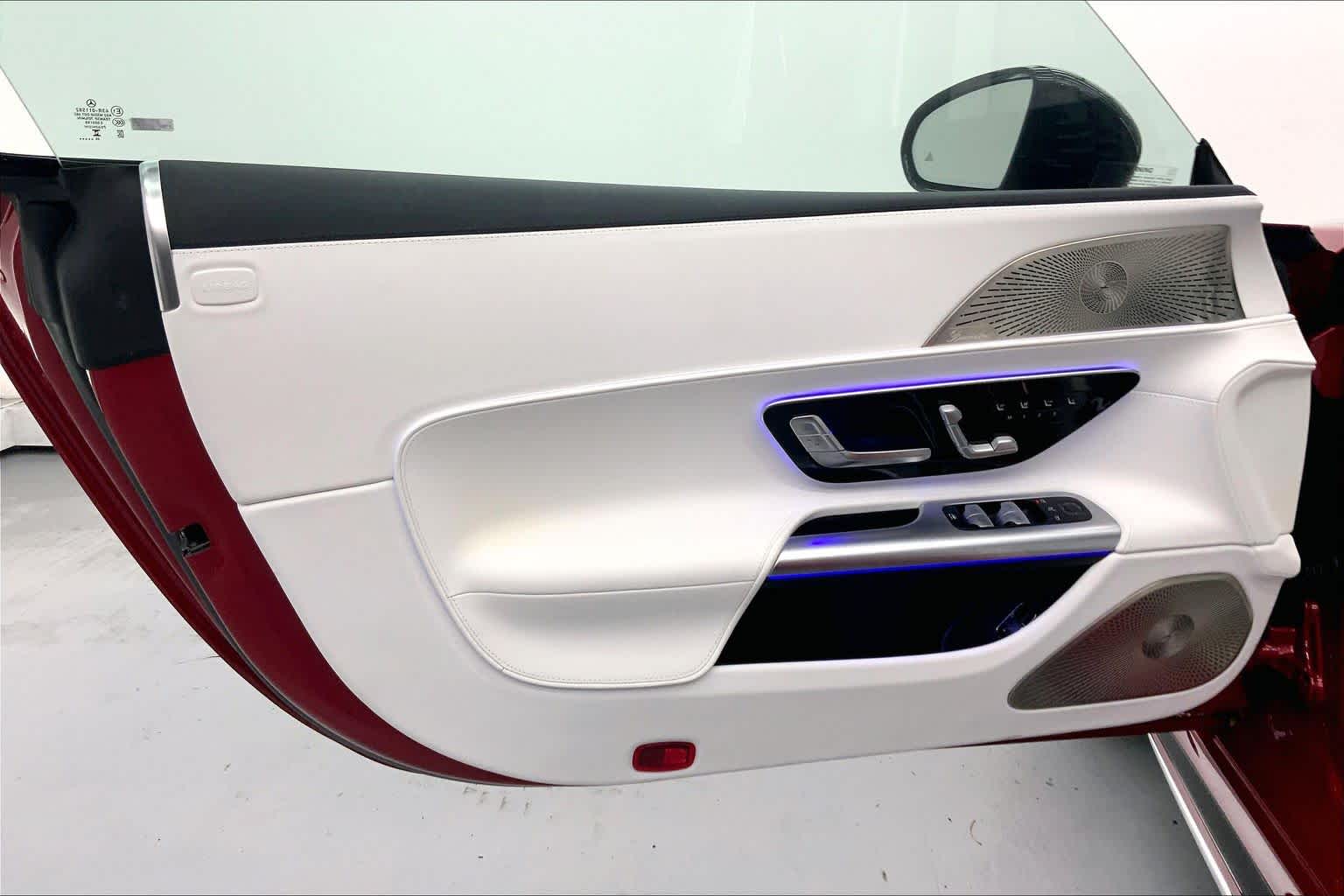 2026 Mercedes-Benz Maybach SL 680 Roadster