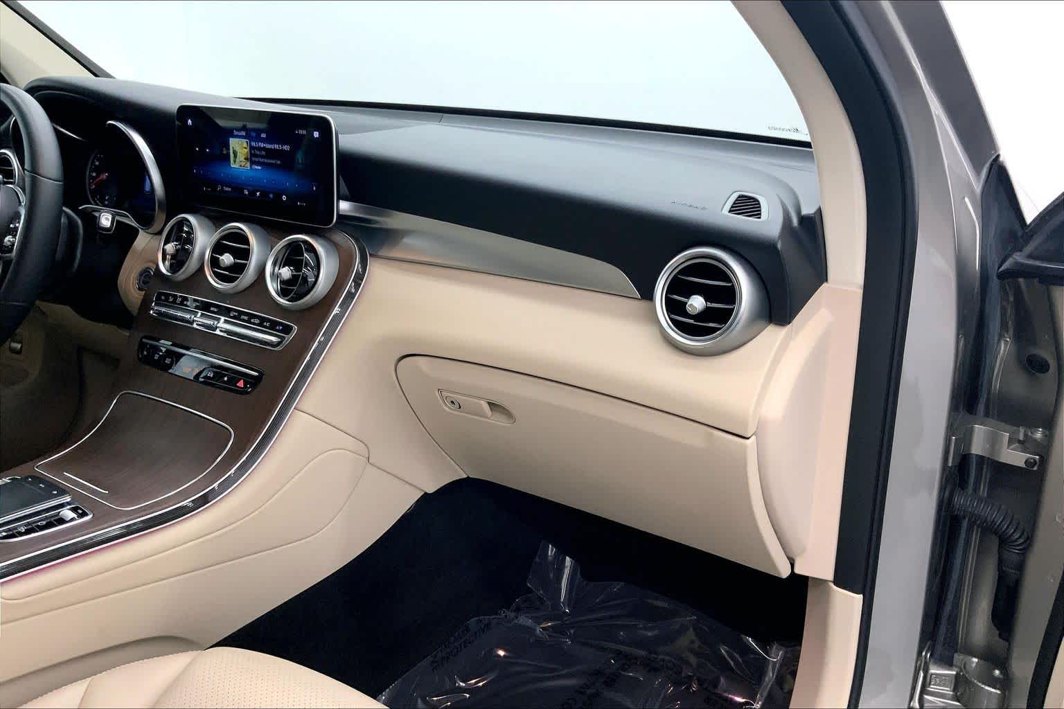 2022 Mercedes-Benz GLC 300 SUV