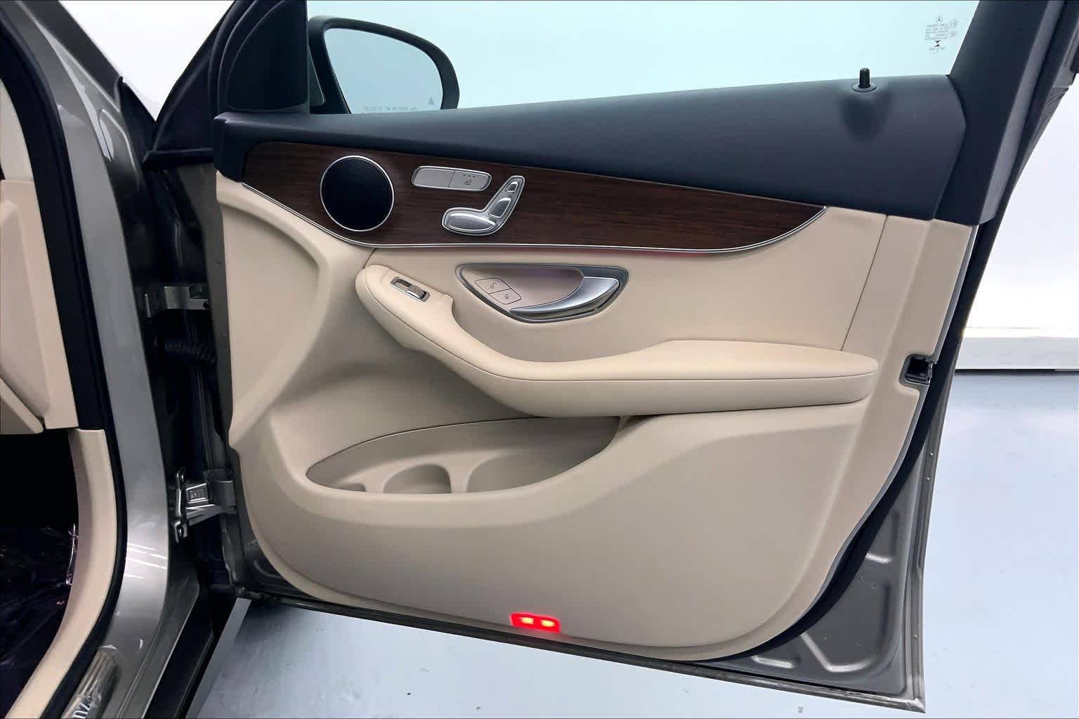 2022 Mercedes-Benz GLC 300 SUV