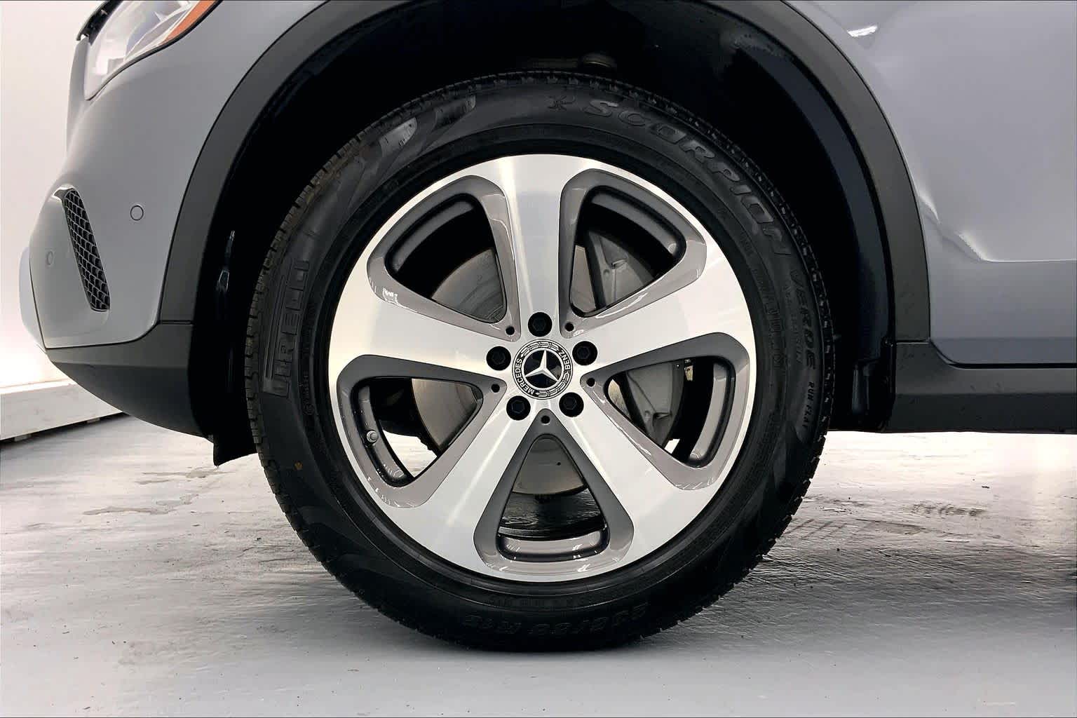 2021 Mercedes-Benz GLC GLC 300