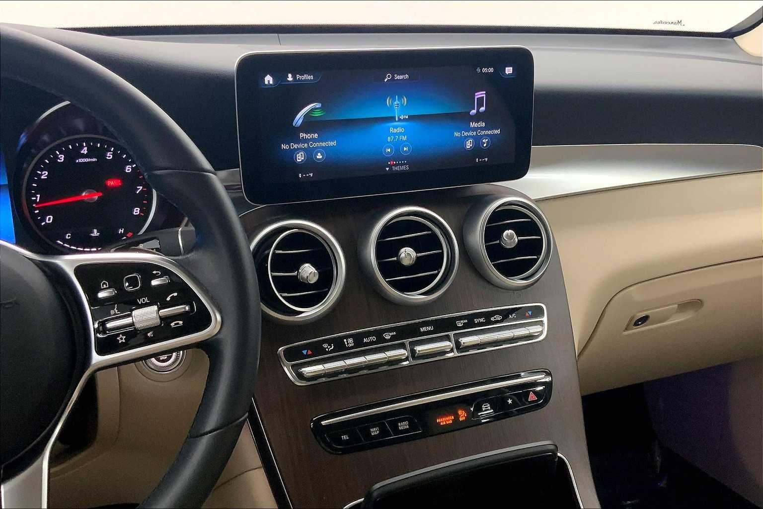 2022 Mercedes-Benz GLC 300 SUV