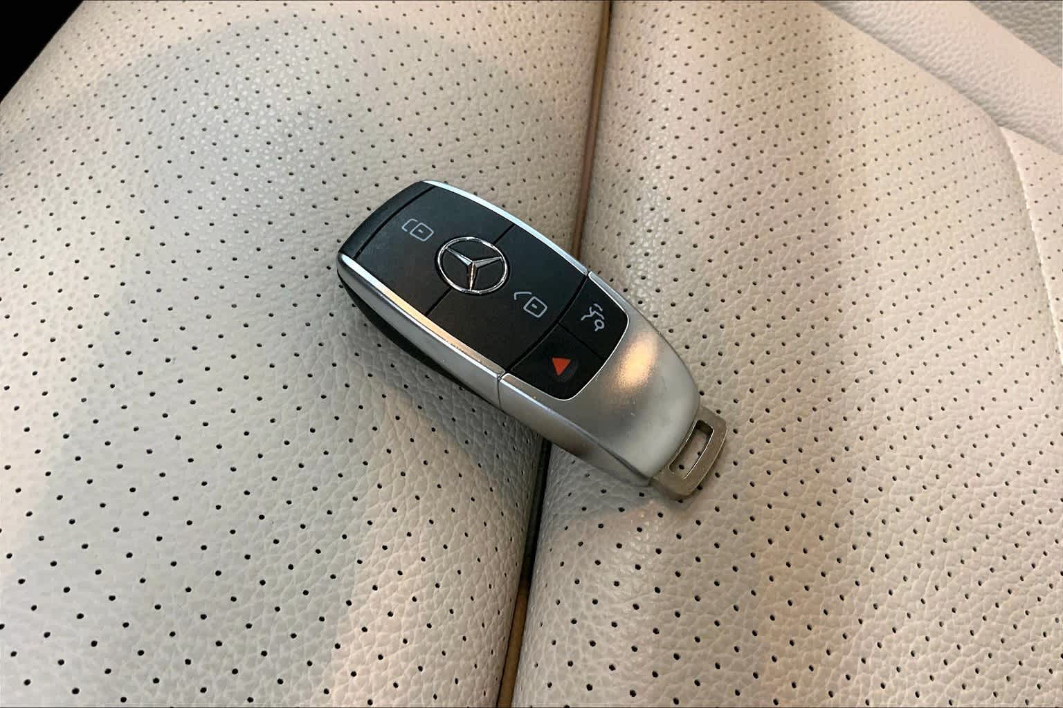 2022 Mercedes-Benz GLC 300 SUV