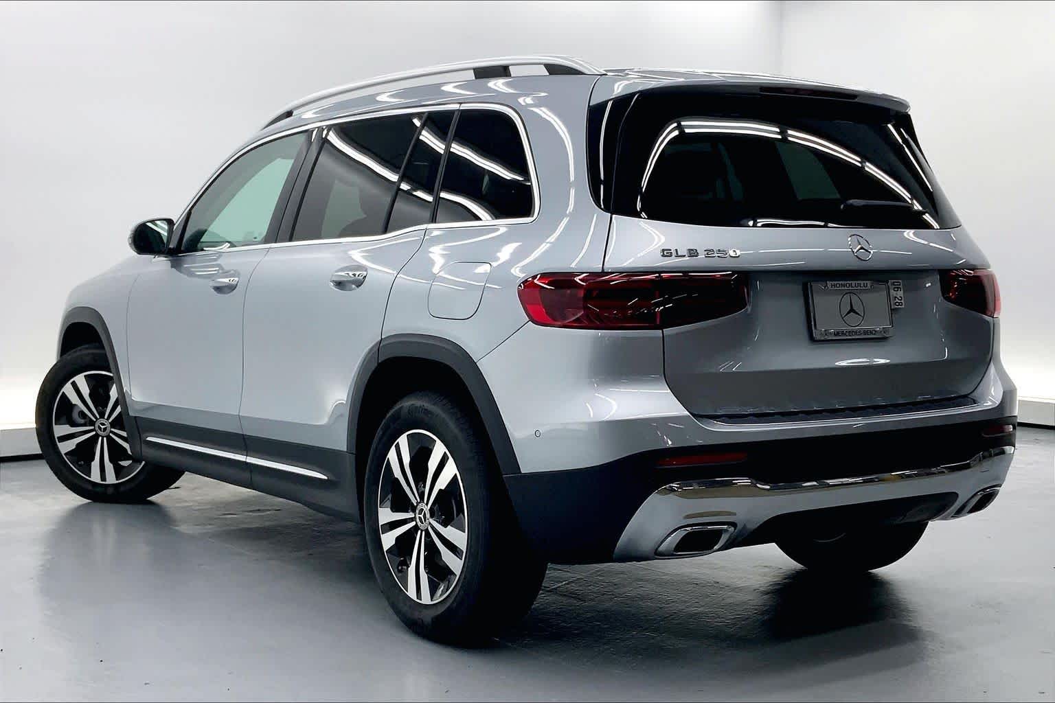 2026 Mercedes-Benz GLB 250 SUV