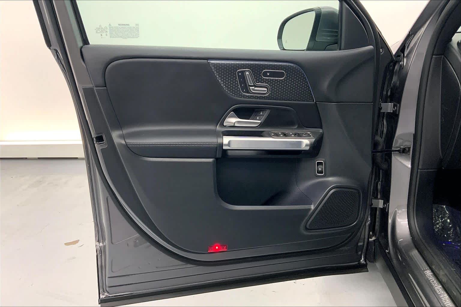 2025 Mercedes-Benz GLB GLB 250