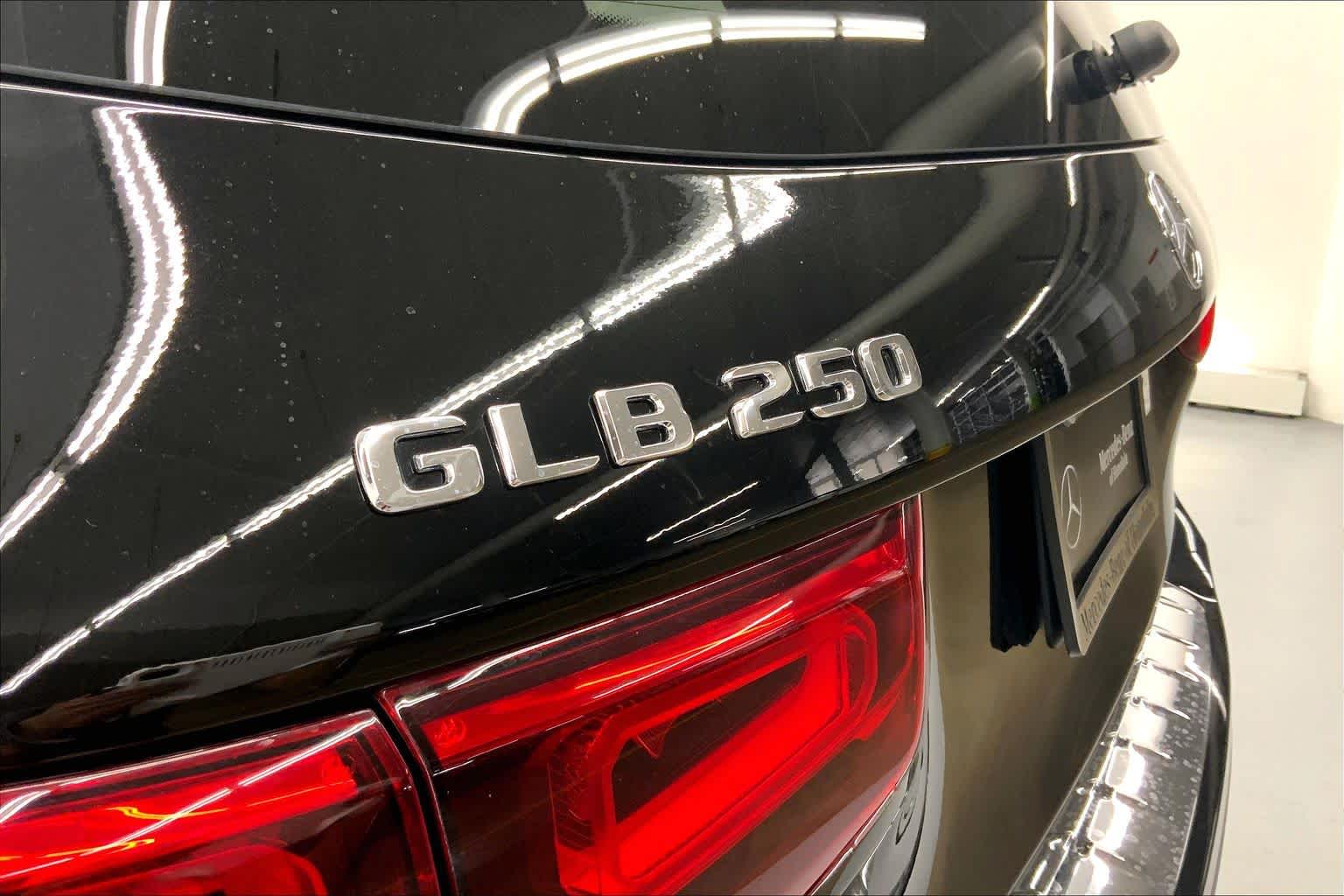 2022 Mercedes-Benz GLB 250 SUV