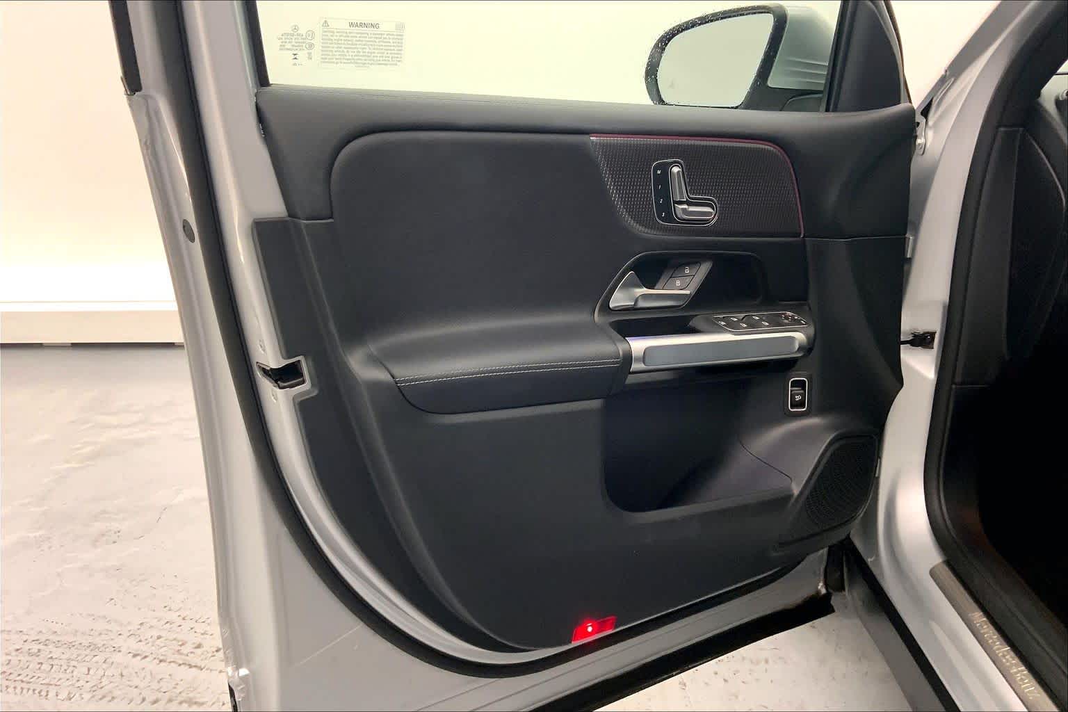 2023 Mercedes-Benz GLB 250 GLB 250