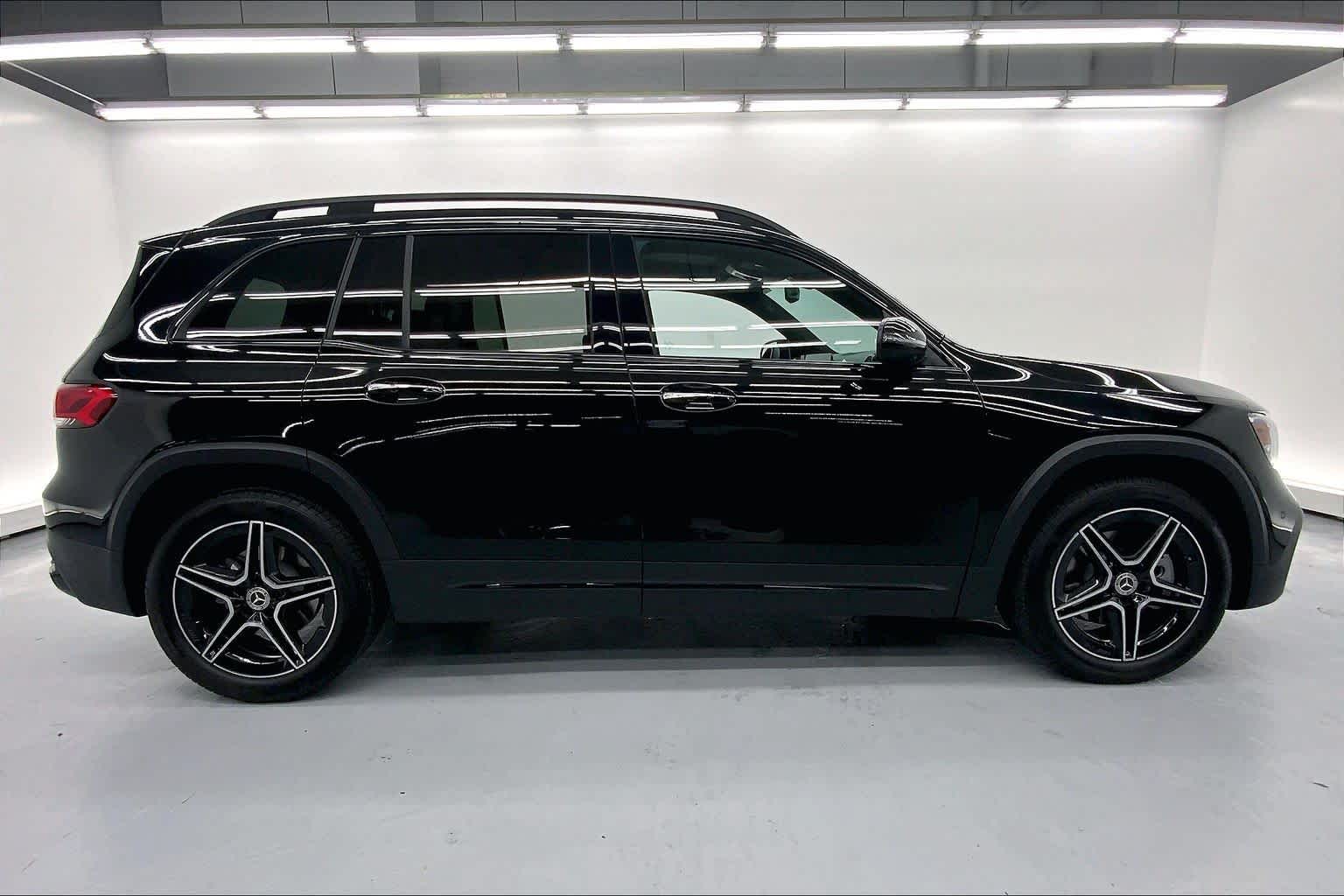 2023 Mercedes-Benz GLB 250 SUV