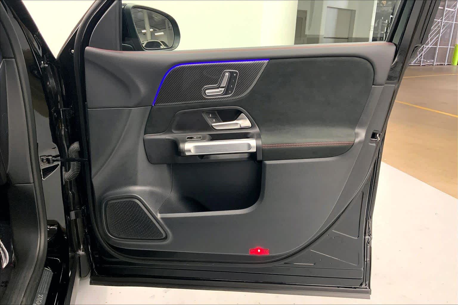2023 Mercedes-Benz GLB 250 SUV