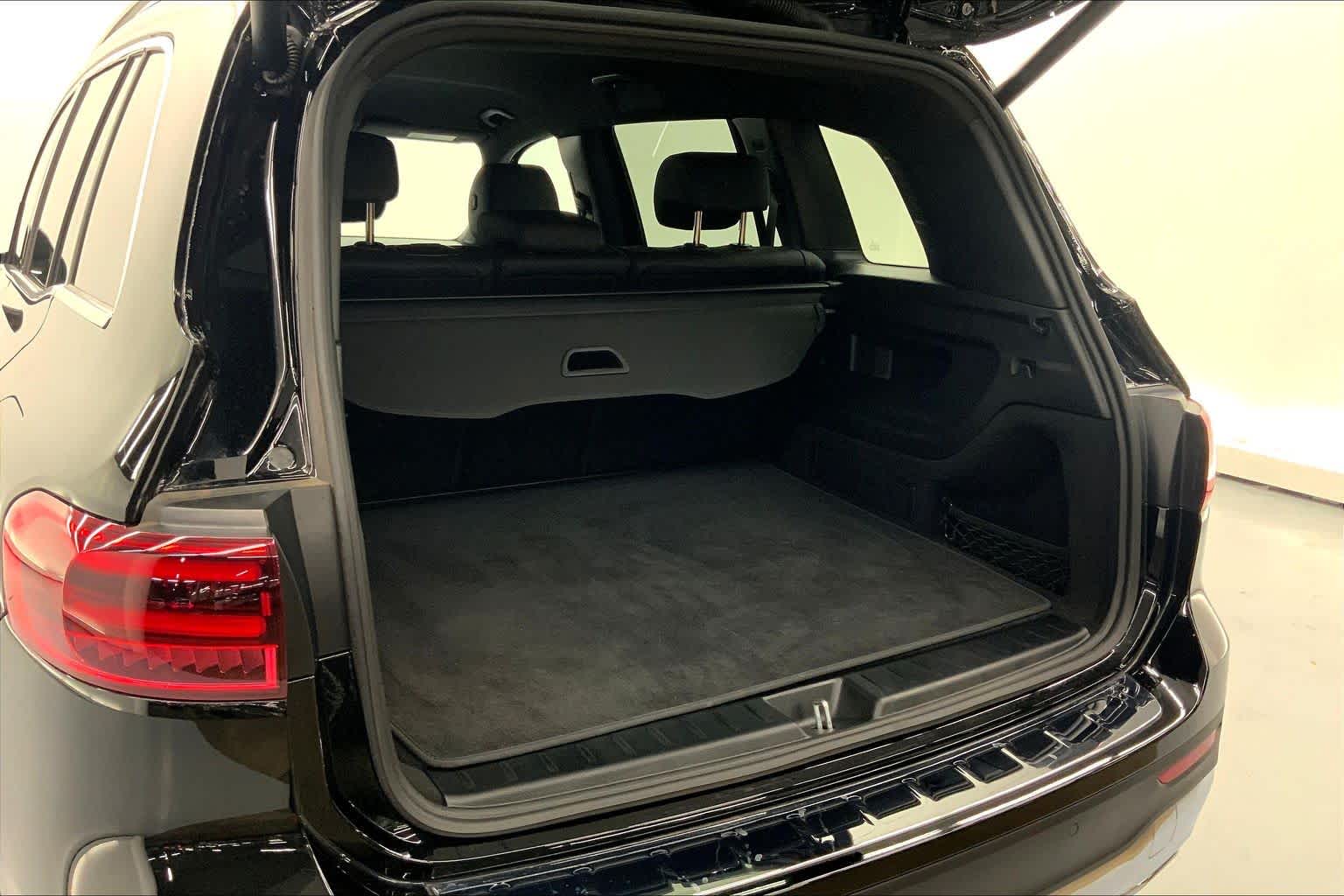 2026 Mercedes-Benz GLB 250 SUV