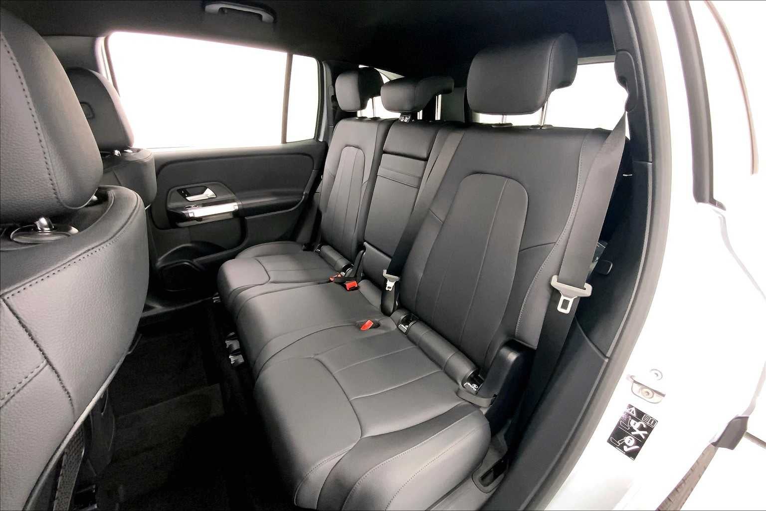 2026 Mercedes-Benz GLB 250 SUV