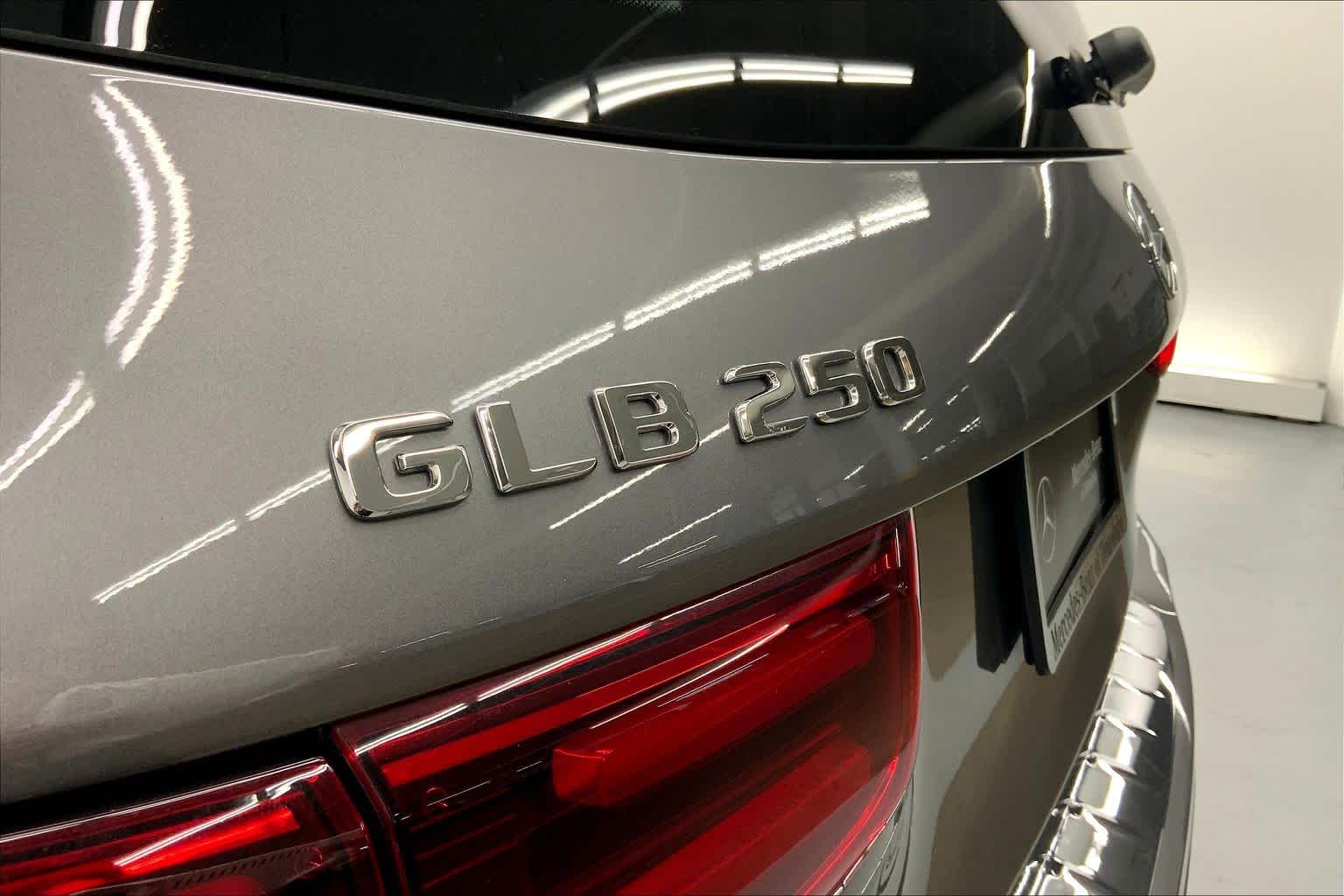 2026 Mercedes-Benz GLB 250 SUV