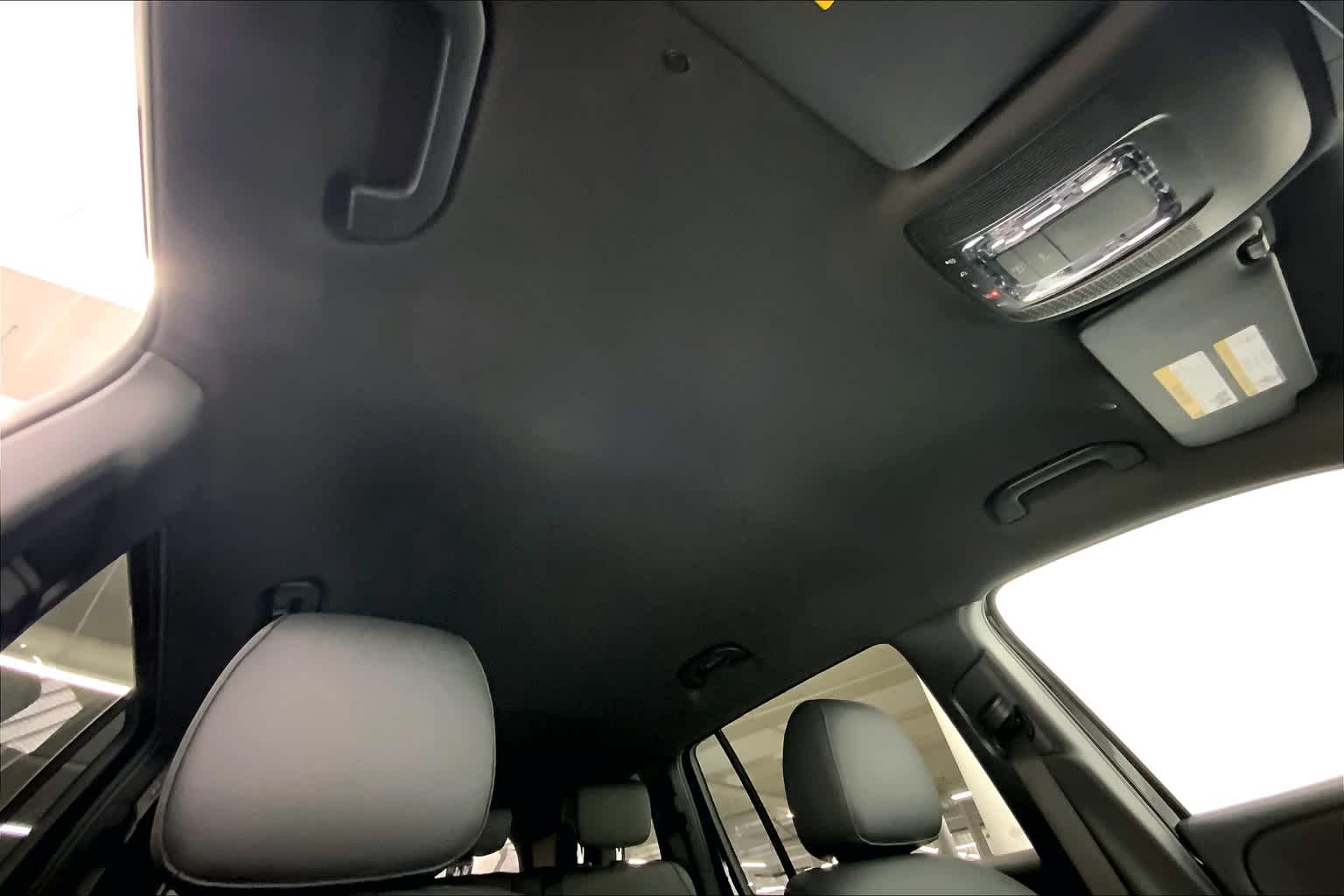 2024 Mercedes-Benz GLB 250 SUV