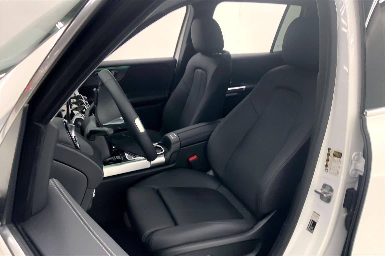 2026 Mercedes-Benz GLB 250 SUV