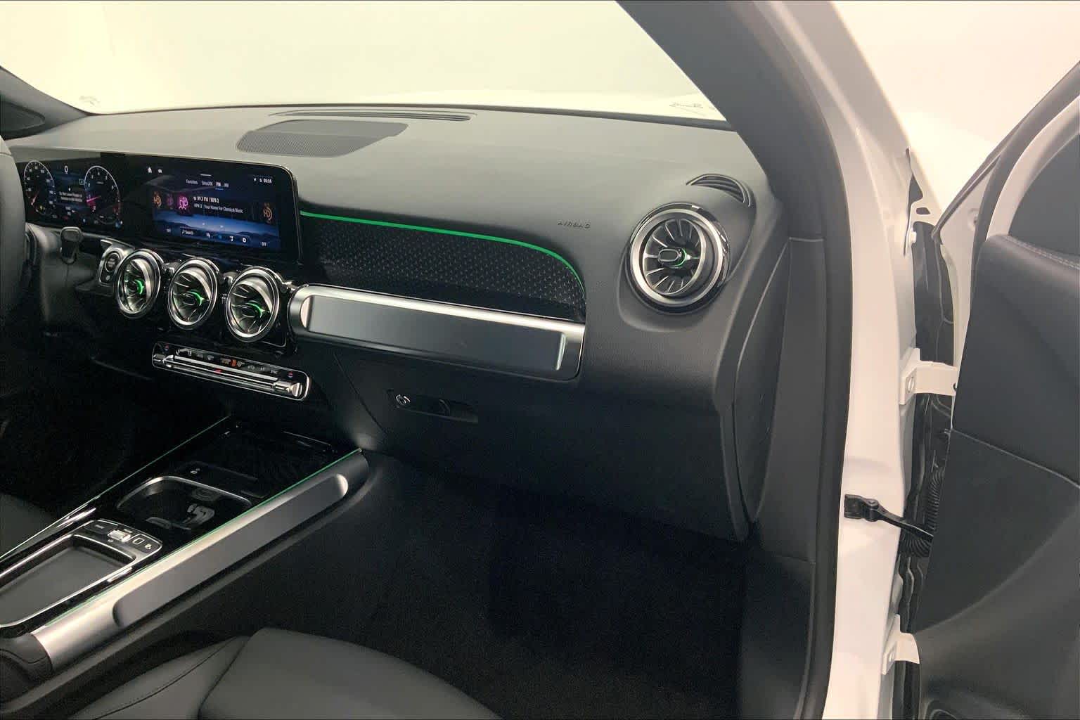 2026 Mercedes-Benz GLB 250 SUV