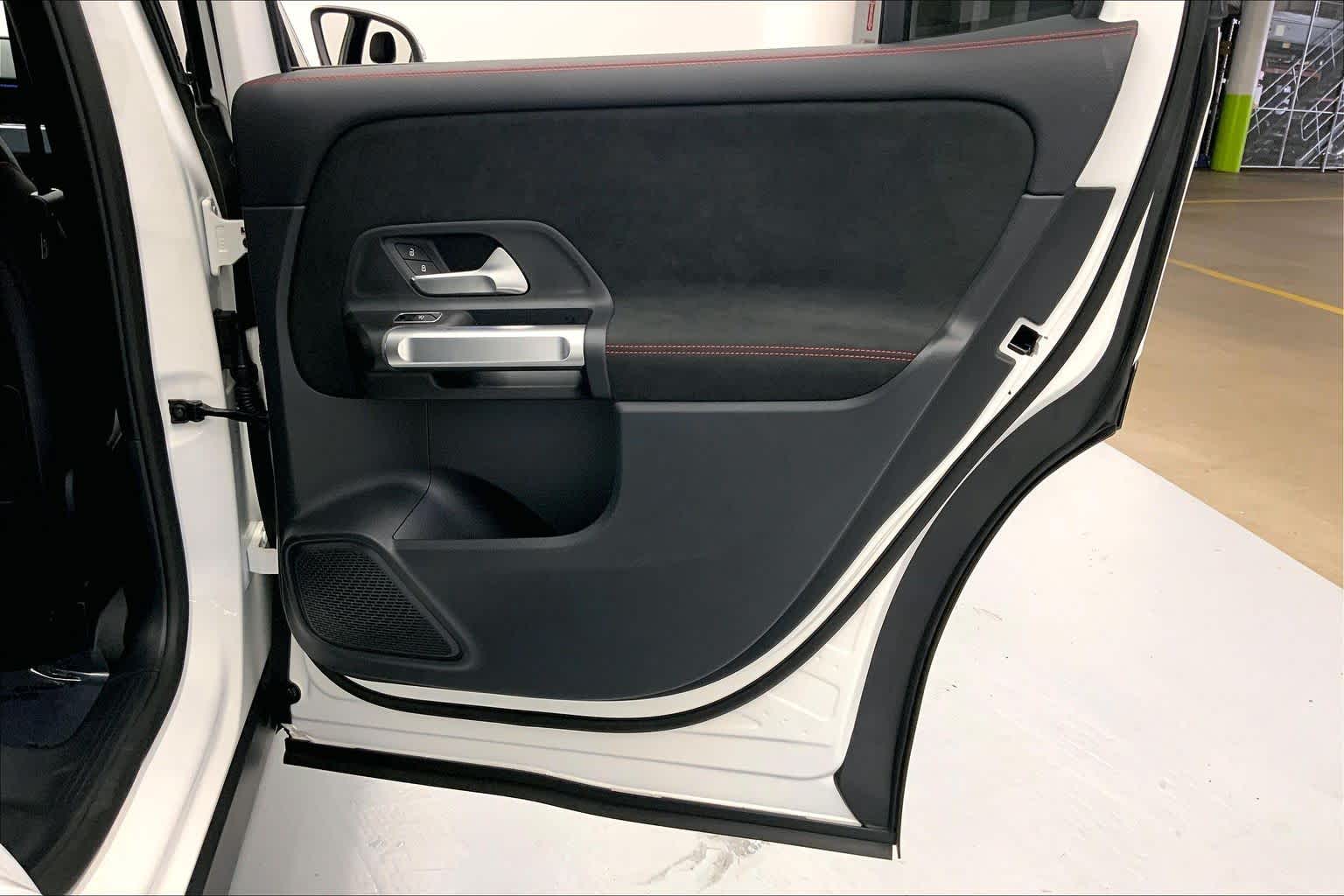 2025 Mercedes-Benz GLB GLB 250