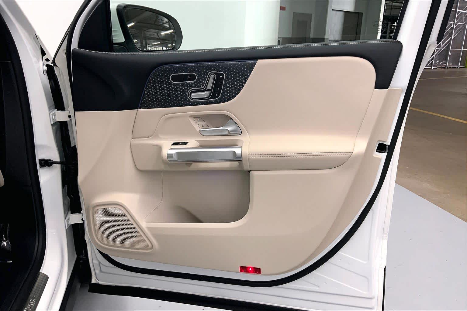 2025 Mercedes-Benz GLB GLB 250