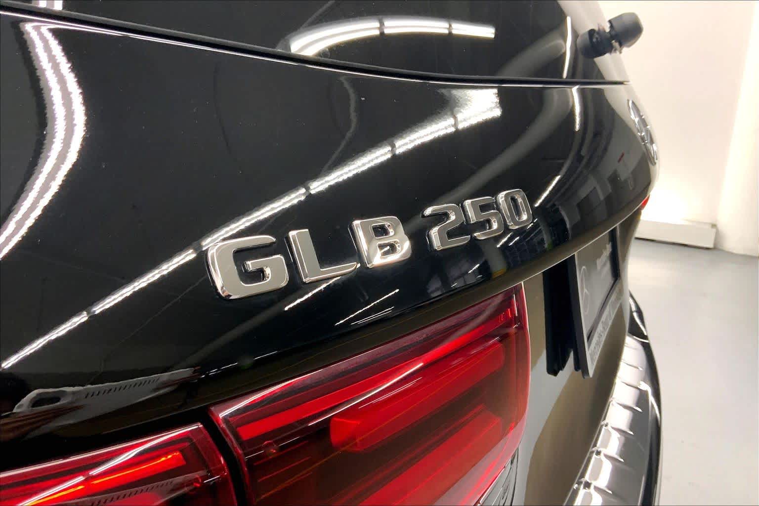 2025 Mercedes-Benz GLB GLB 250