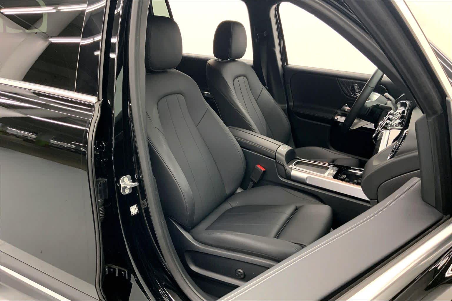 2026 Mercedes-Benz GLB 250 SUV