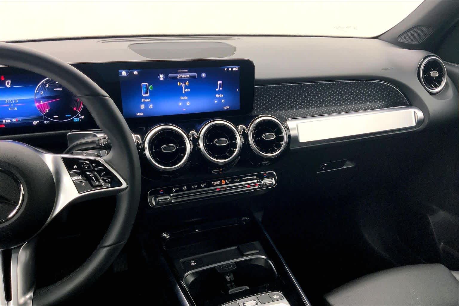 2026 Mercedes-Benz GLB 250 SUV