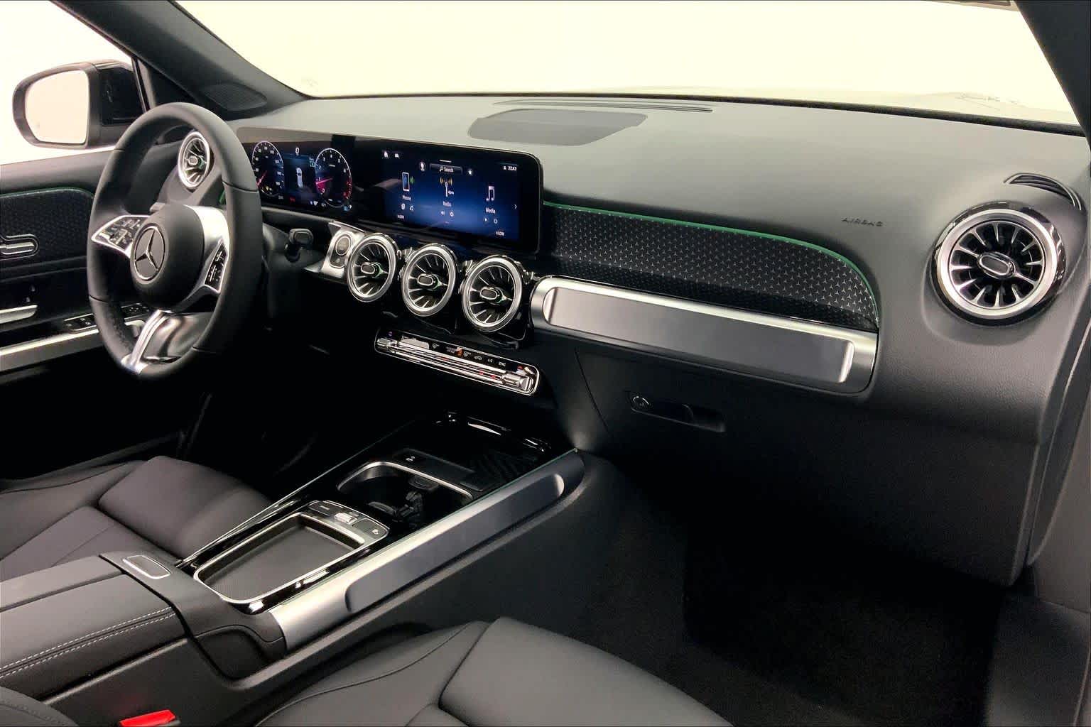 2026 Mercedes-Benz GLB 250 SUV