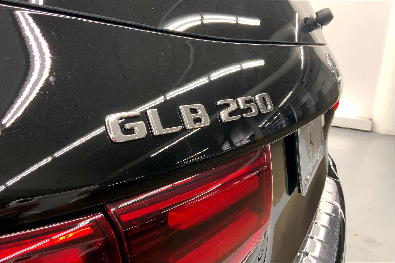 2026 Mercedes-Benz GLB 250 SUV