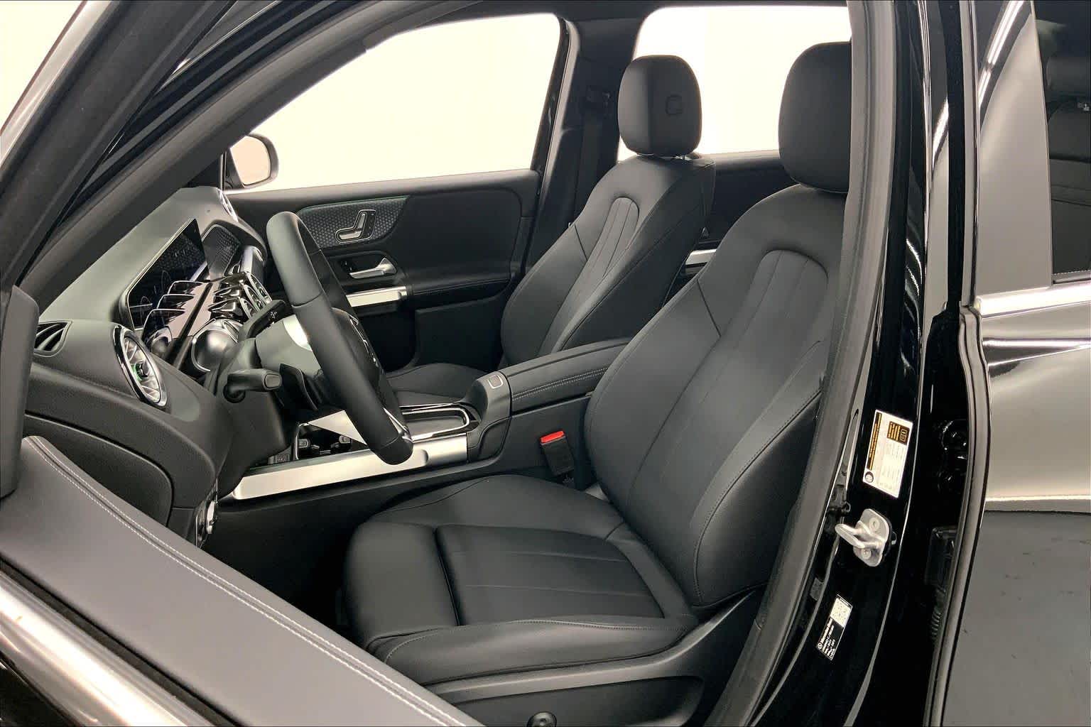 2026 Mercedes-Benz GLB 250 SUV