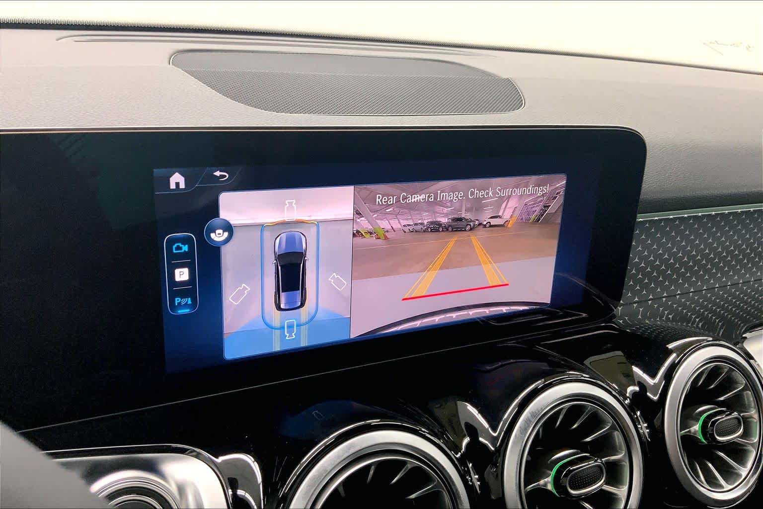 2026 Mercedes-Benz GLB 250 SUV