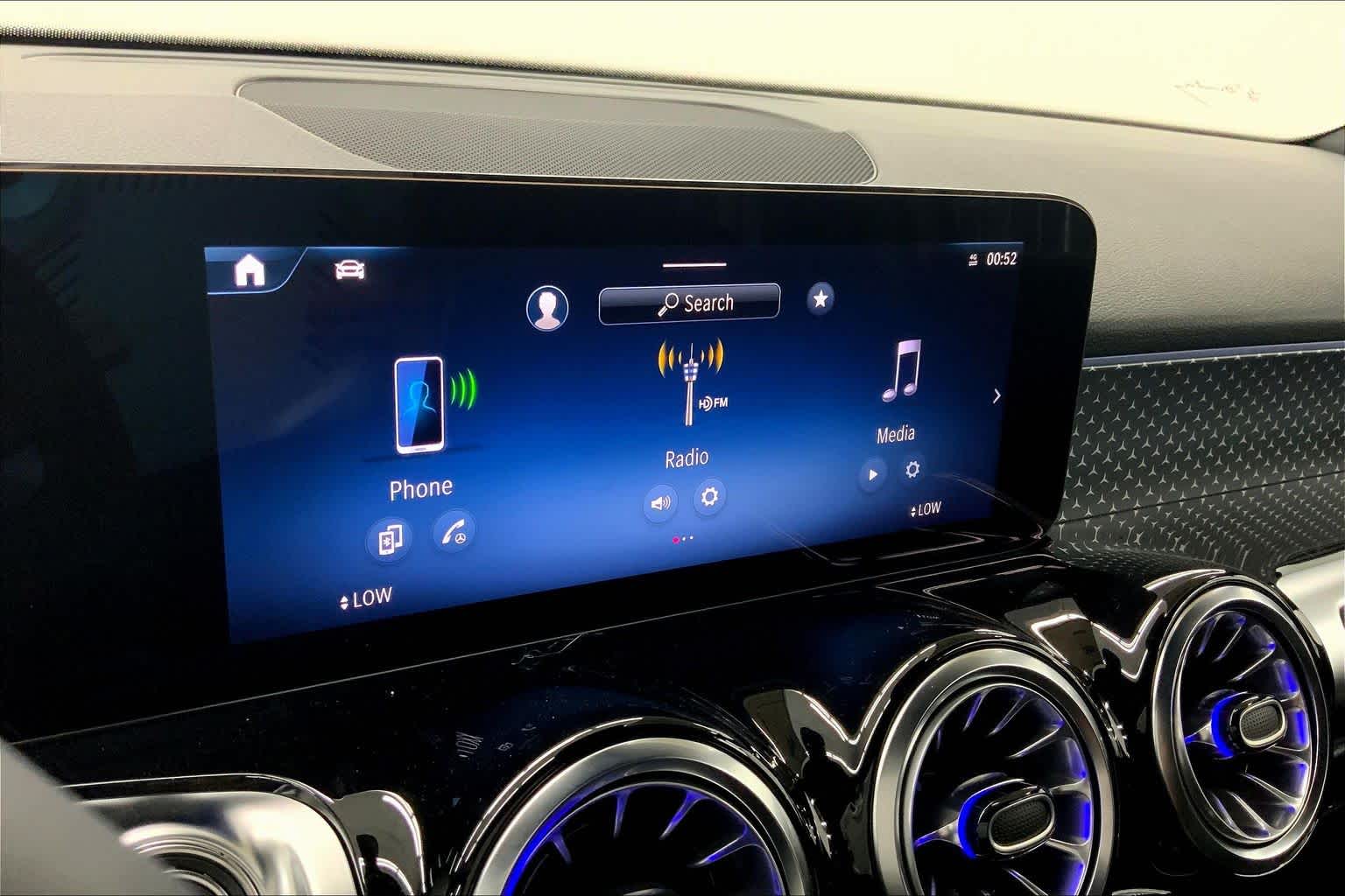 2026 Mercedes-Benz GLB 250 SUV