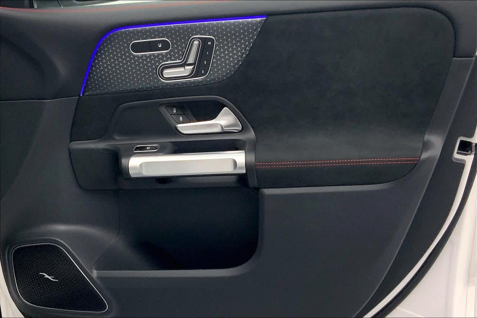 2025 Mercedes-Benz GLB GLB 250