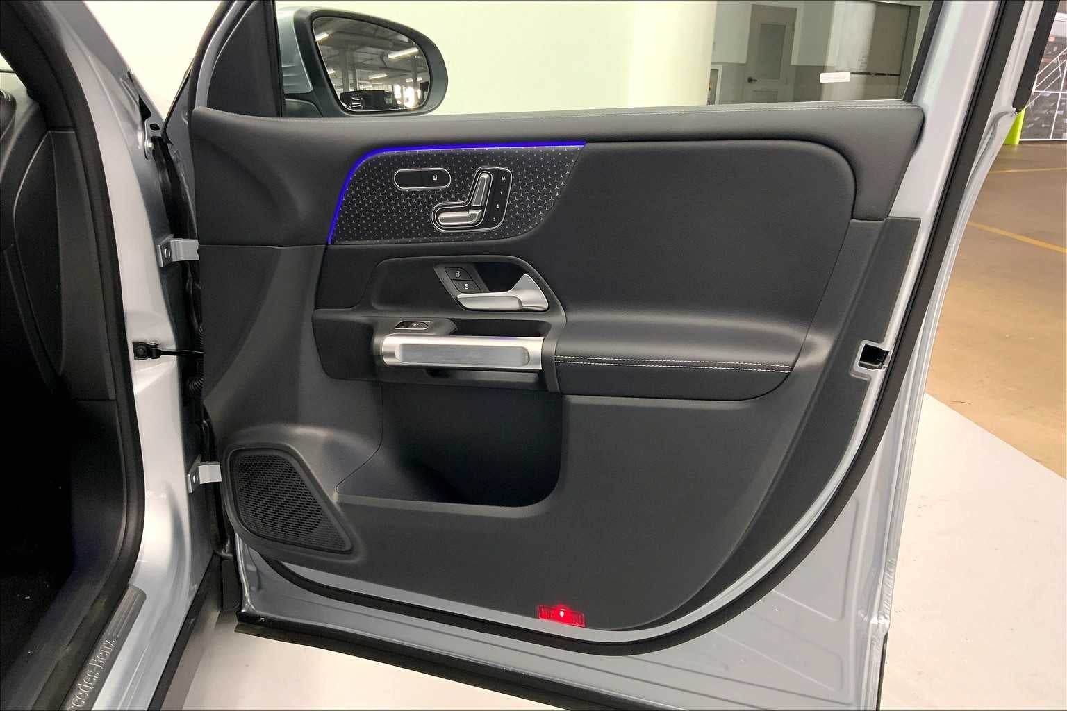 2026 Mercedes-Benz GLB 250 SUV