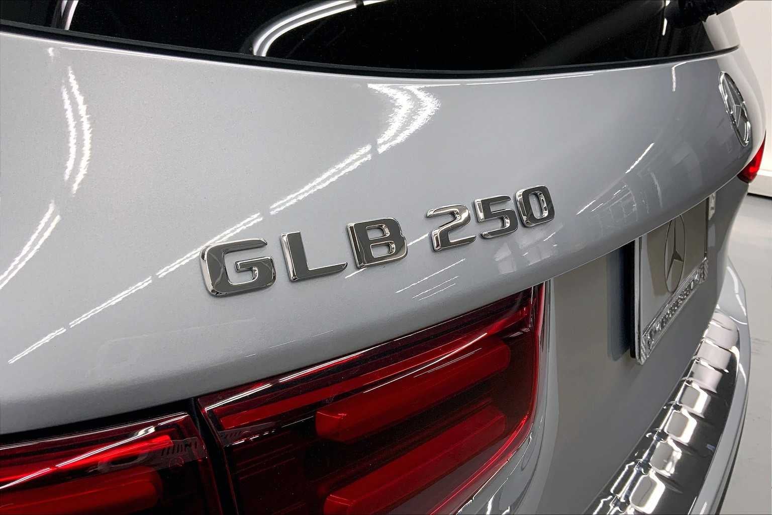 2026 Mercedes-Benz GLB 250 SUV