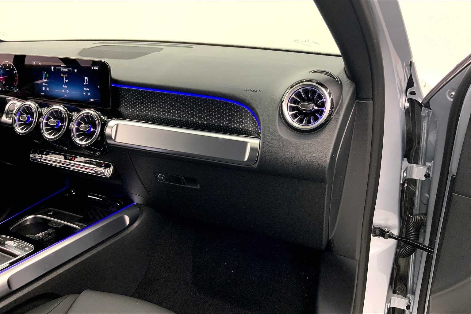2026 Mercedes-Benz GLB 250 SUV