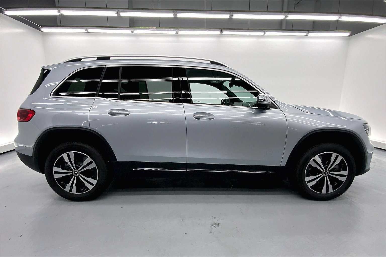 2026 Mercedes-Benz GLB 250 SUV