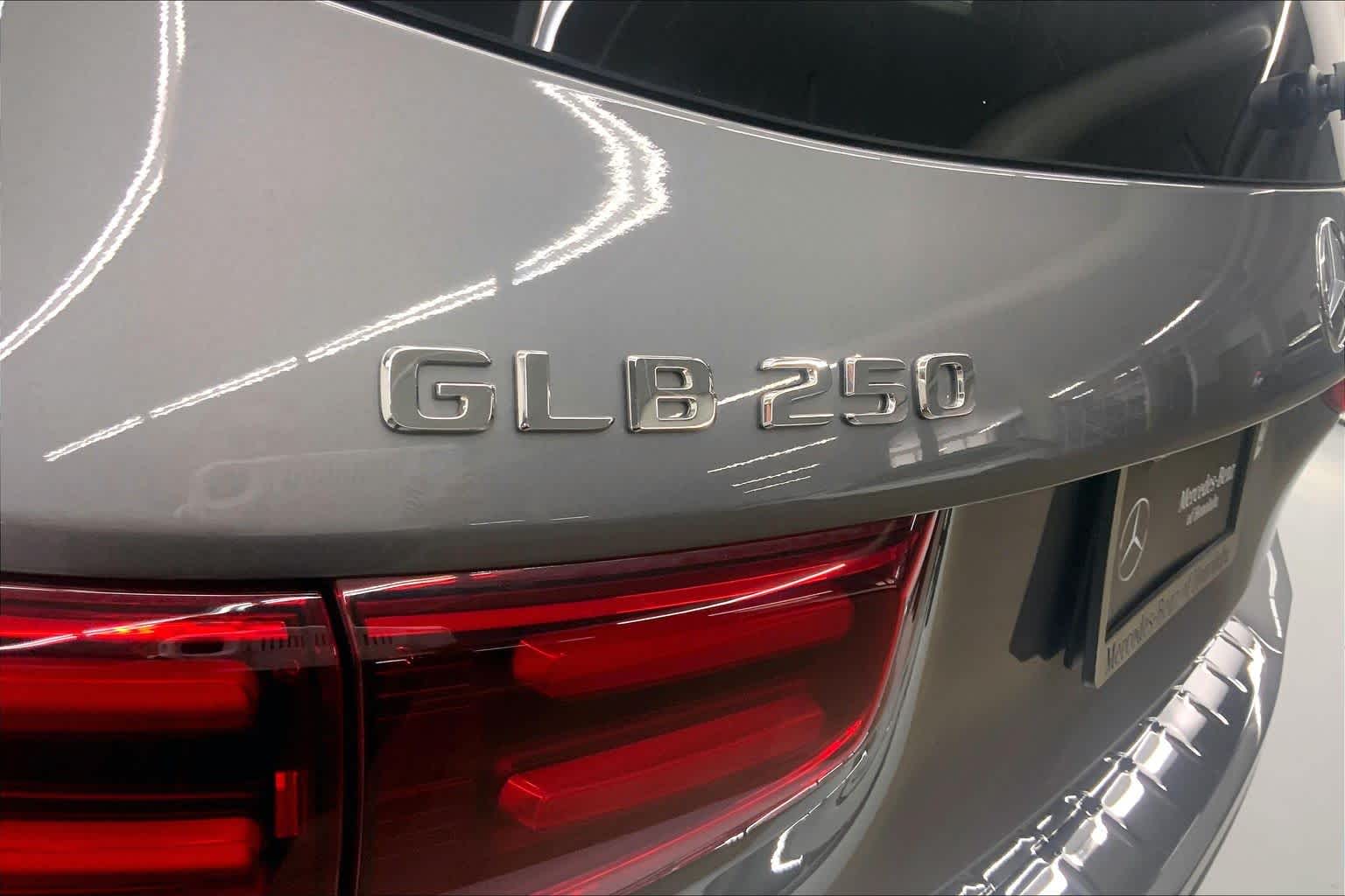 2026 Mercedes-Benz GLB 250 SUV