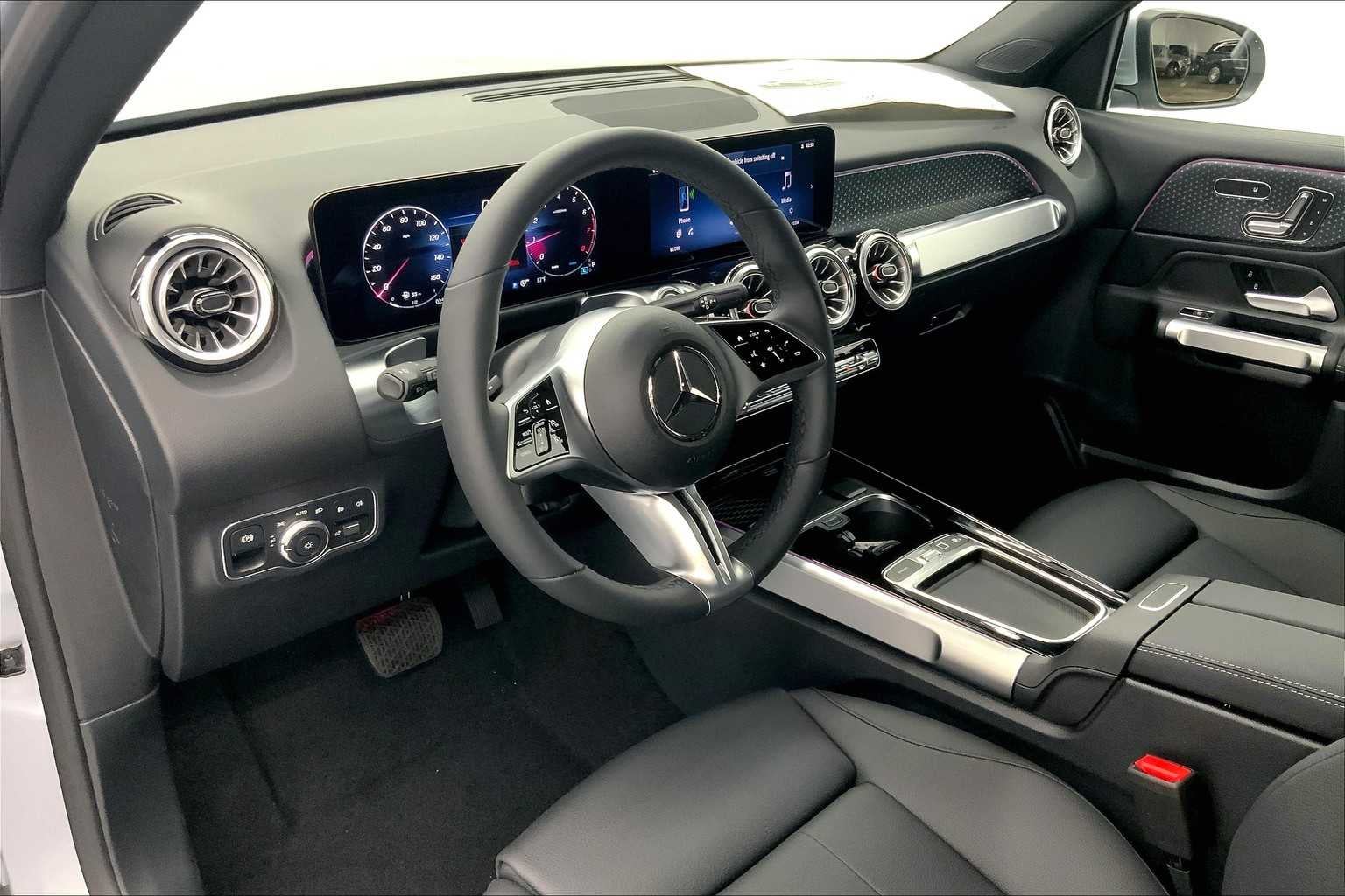 2026 Mercedes-Benz GLB 250 SUV