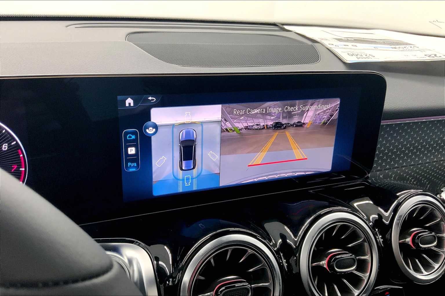 2026 Mercedes-Benz GLB 250 SUV