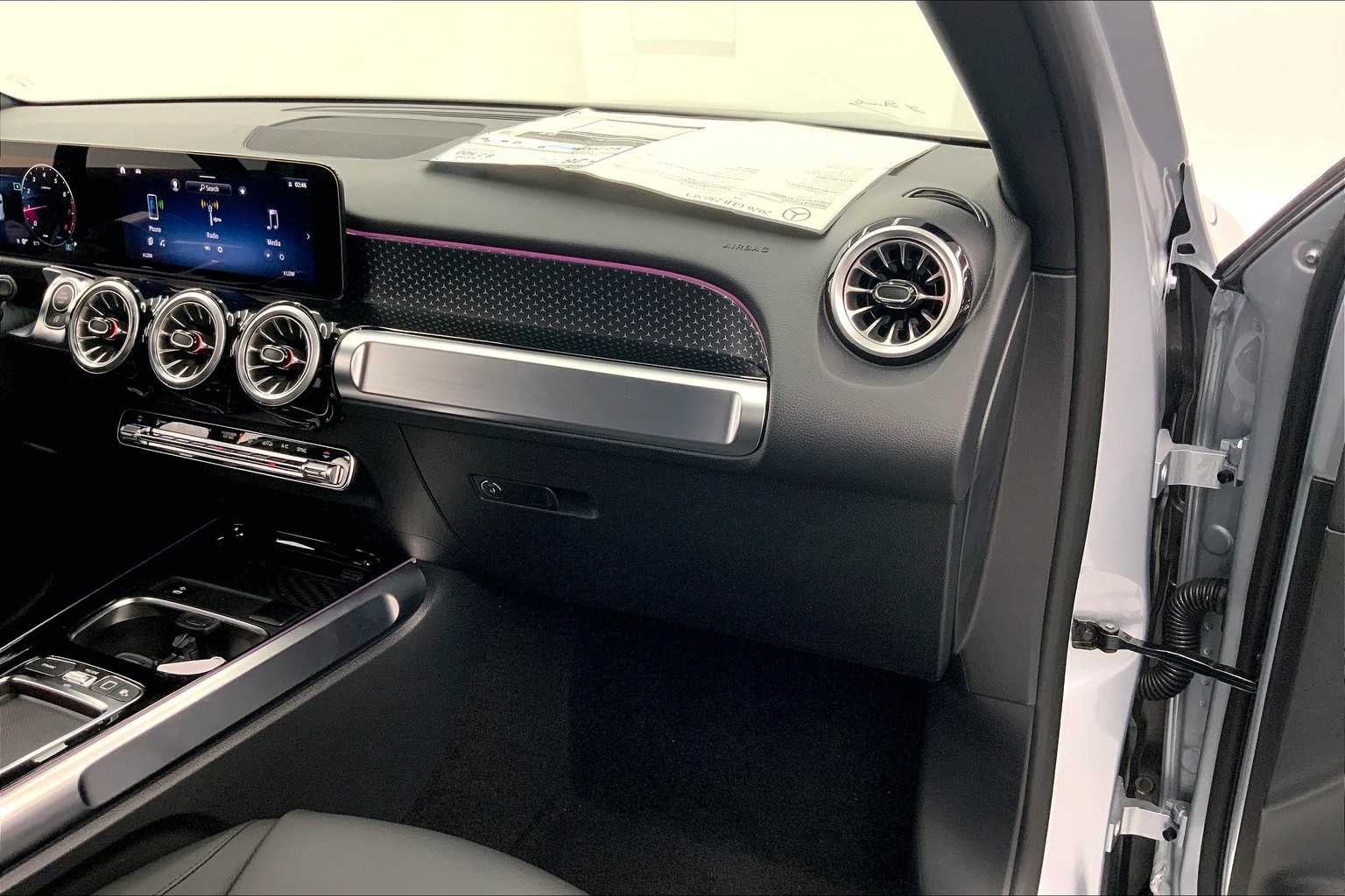 2026 Mercedes-Benz GLB 250 SUV