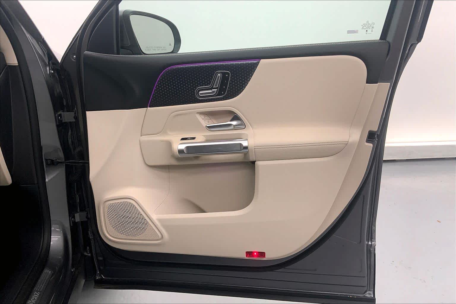 2026 Mercedes-Benz GLB 250 SUV